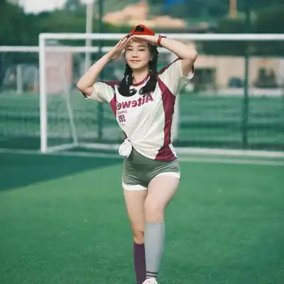 董凡